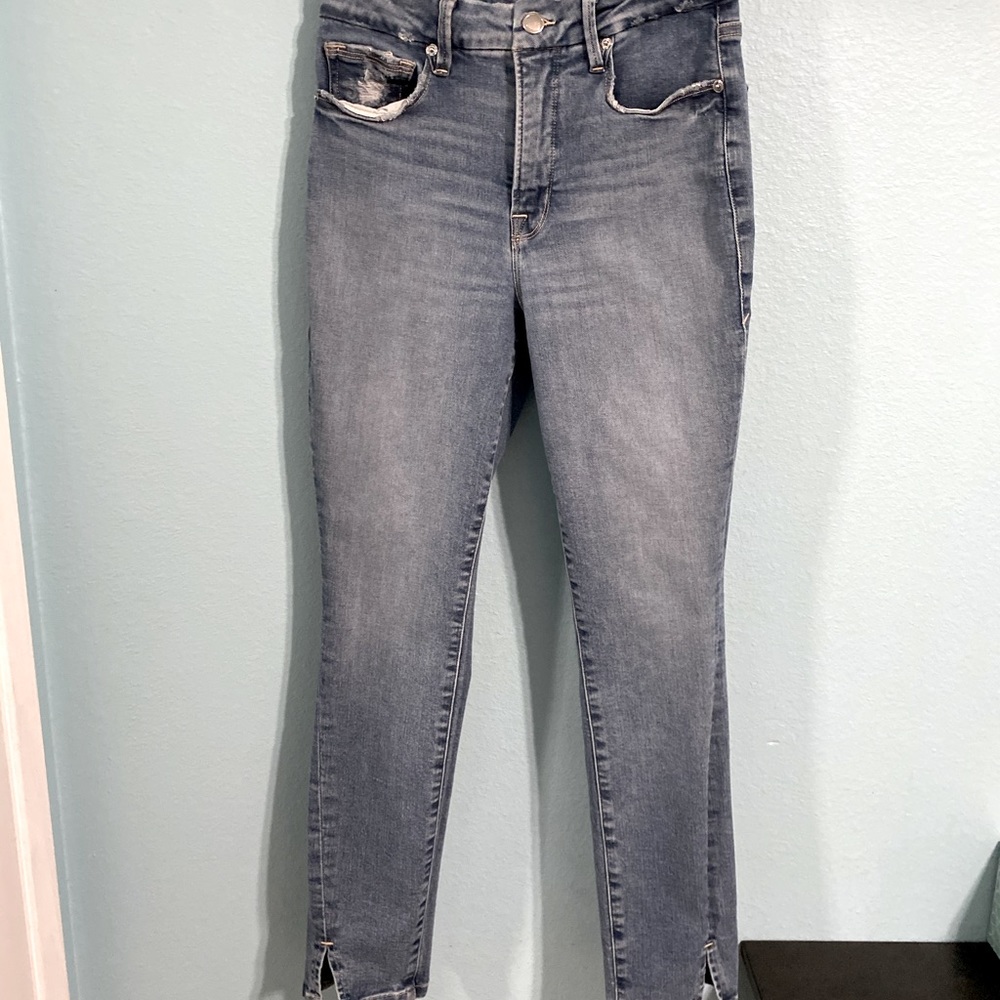 Women’s jeans GOOD AMERICAN BLUE distressed JEANS SKINNY SZ 4/27
